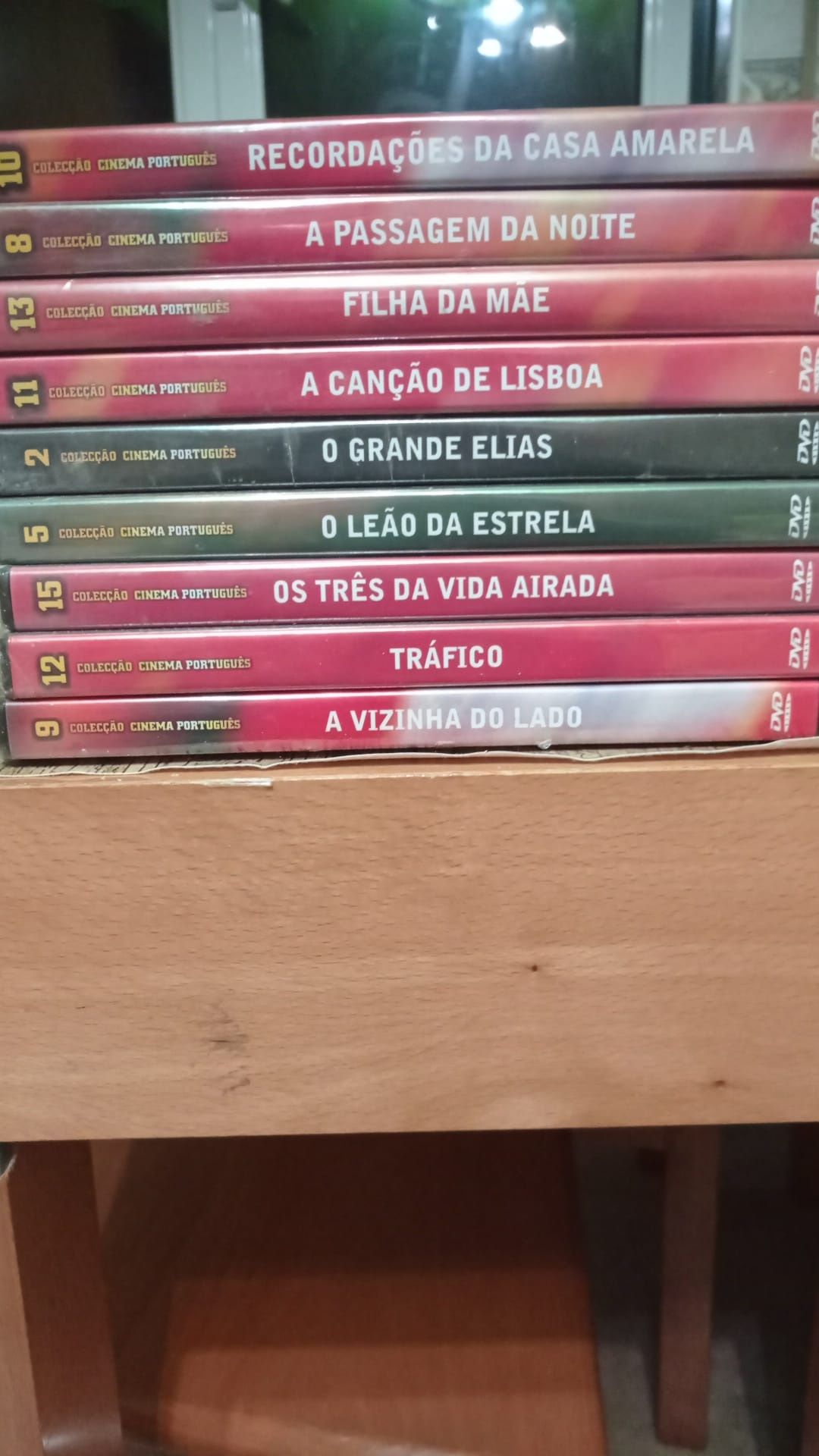 Filmes DVDs novos e usados como novo