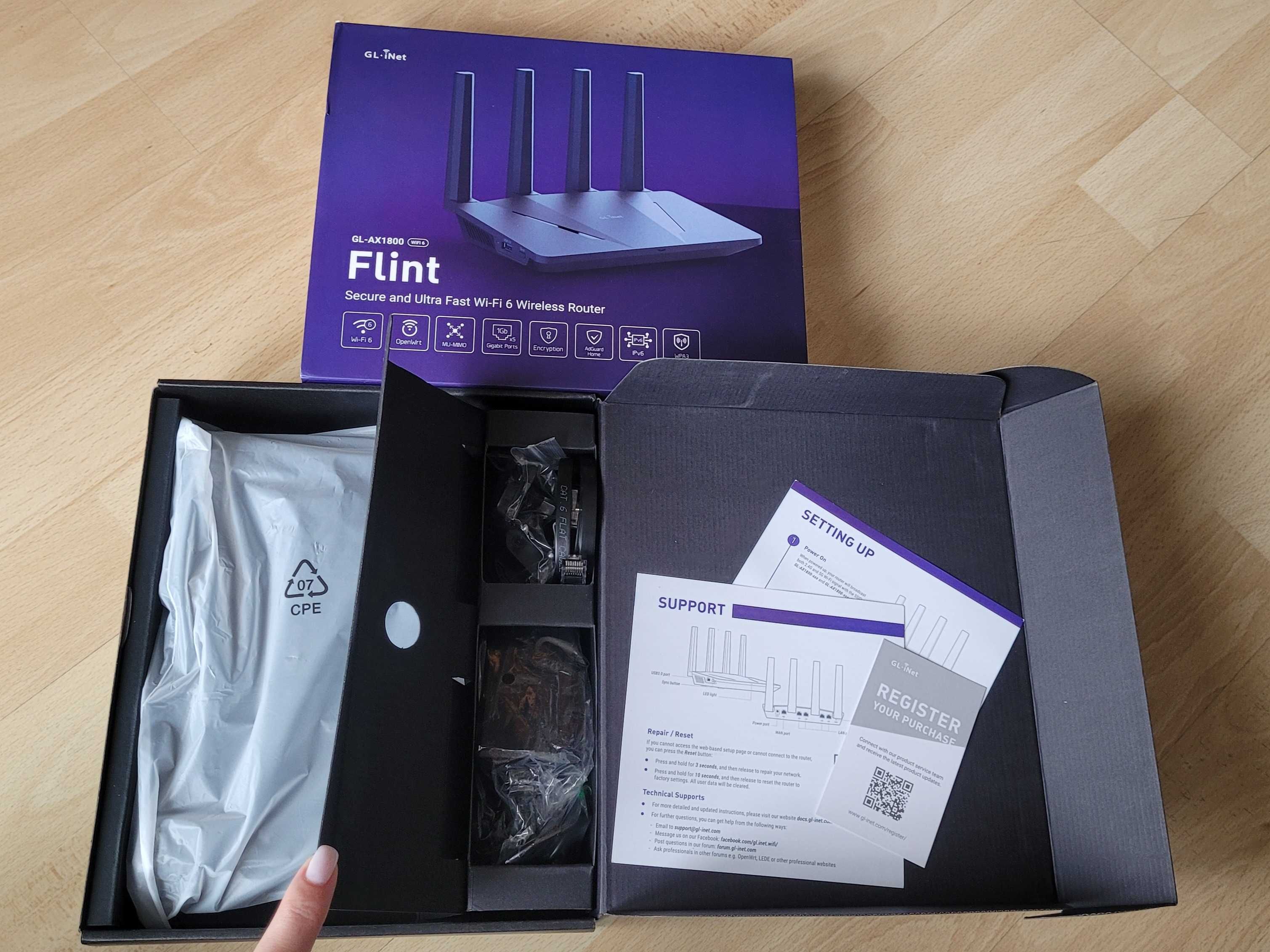 Router Flint (GL-AX1800) Wi-Fi 6 Home Secure Router