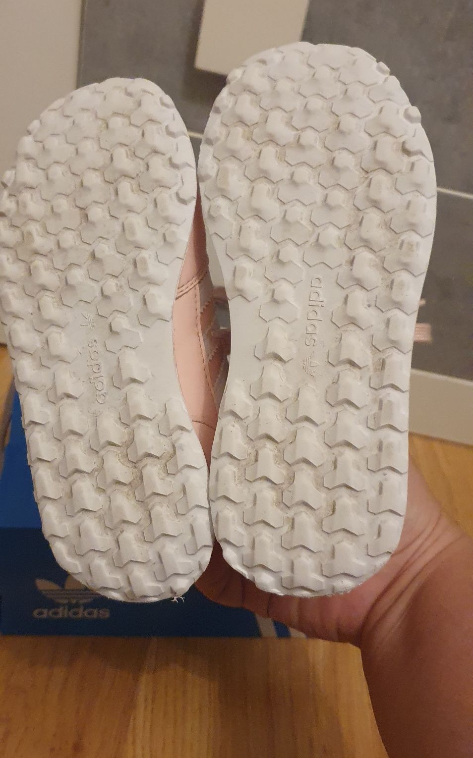 Buty Adidas forest grove 29