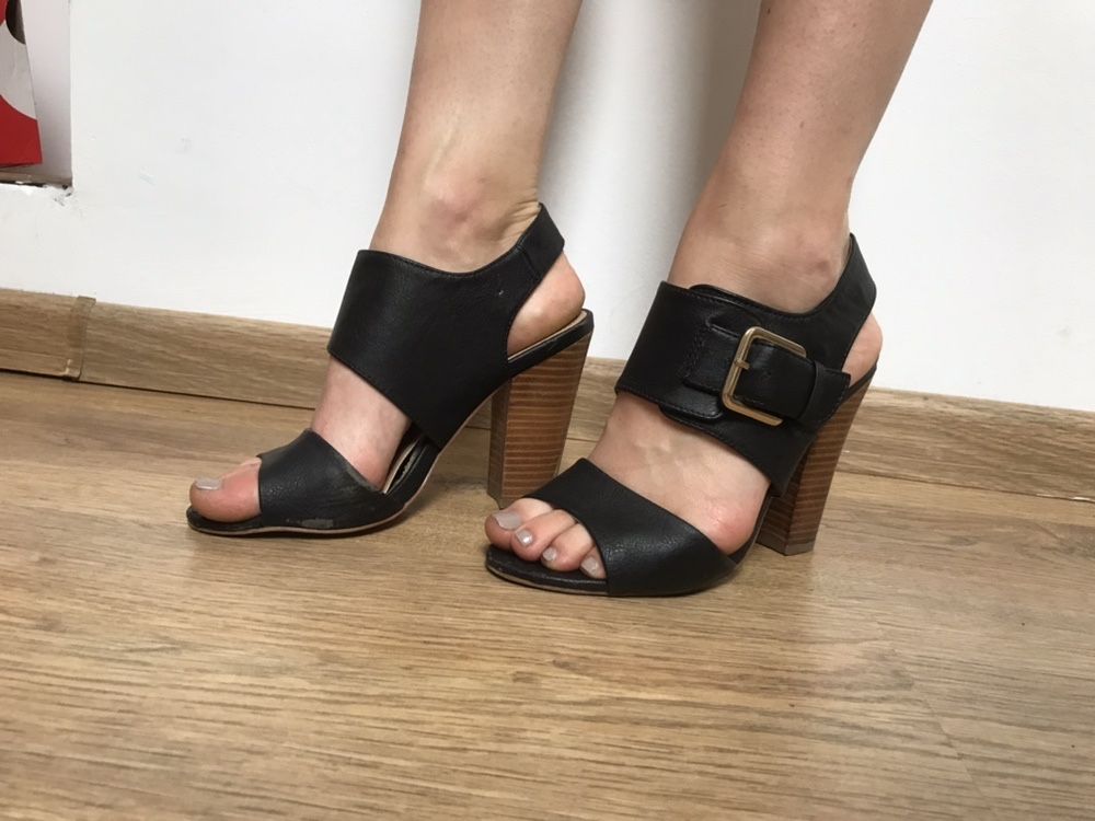 Sandalki na obcasie gladiatorki H&M rozmiar 37