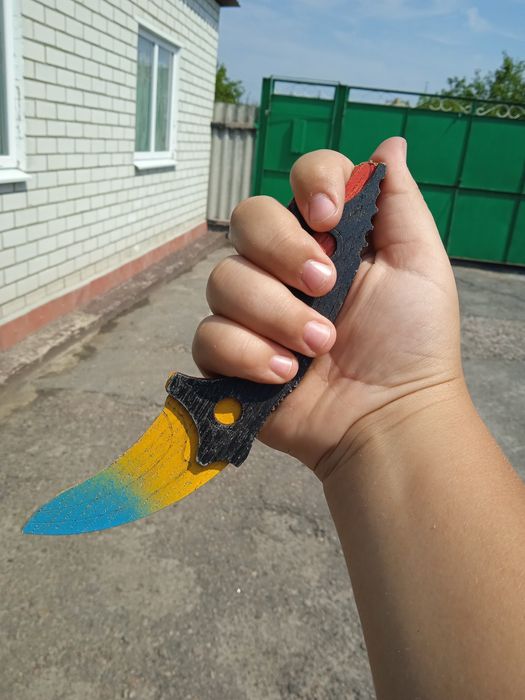 Ножик дерев'яний робили самі з другом