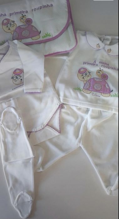 Primeiras roupas bebé