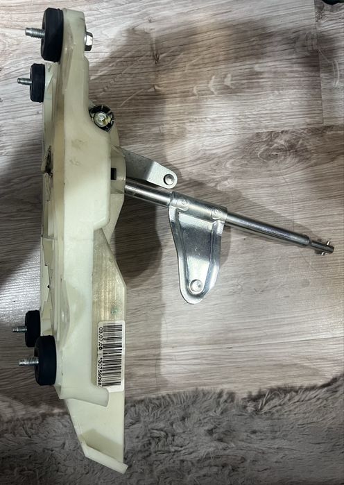 Куліса МКПП на Volvo S40,V50 (*30759098)Вольво с40,в50.