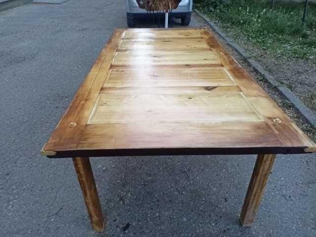 Stół drewniany zaolejowany