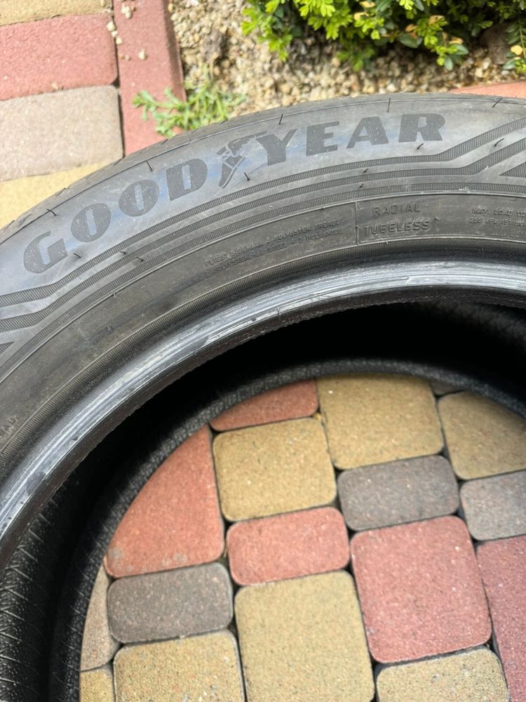 Goodyear efficient grip 2 suv 285/50/20