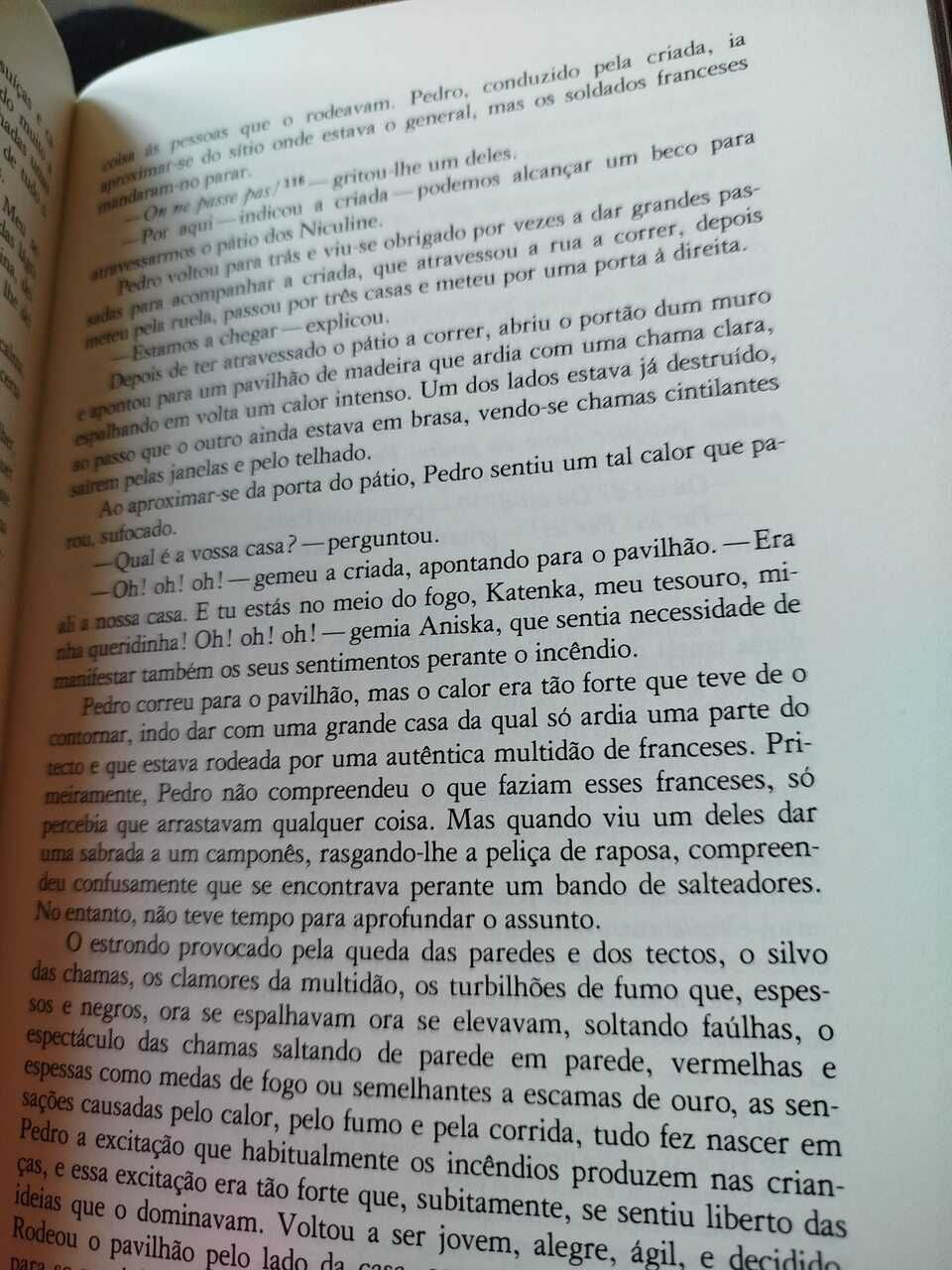 Guerra e Paz de Leão Tolstoi (3 Volumes)