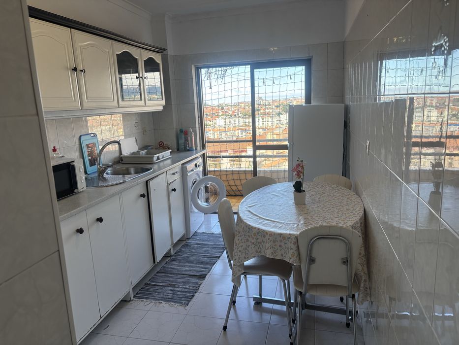 Quarto para casal nas merces 4 minutos da estacão de comboio