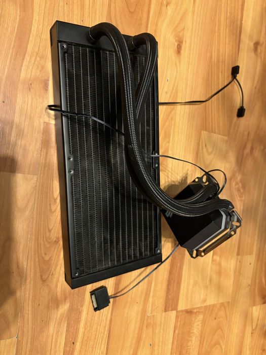 Chłodzenie wodne Silentium PC uszkodzone