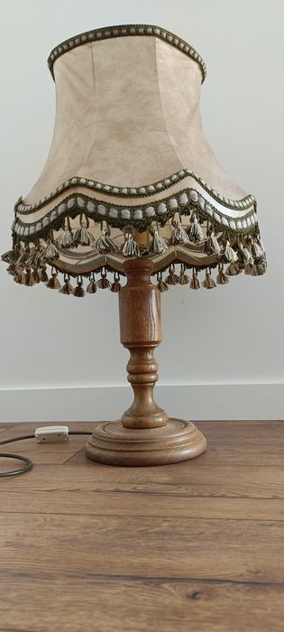 Stara lampa nocna z abażurem