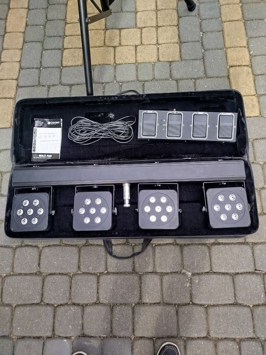 Zestaw oświetleniowy 4 z par LED kompletny