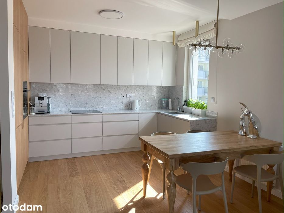 Komfortowe mieszkanie na zamkniętym osiedlu, podwójny garaż, komórka