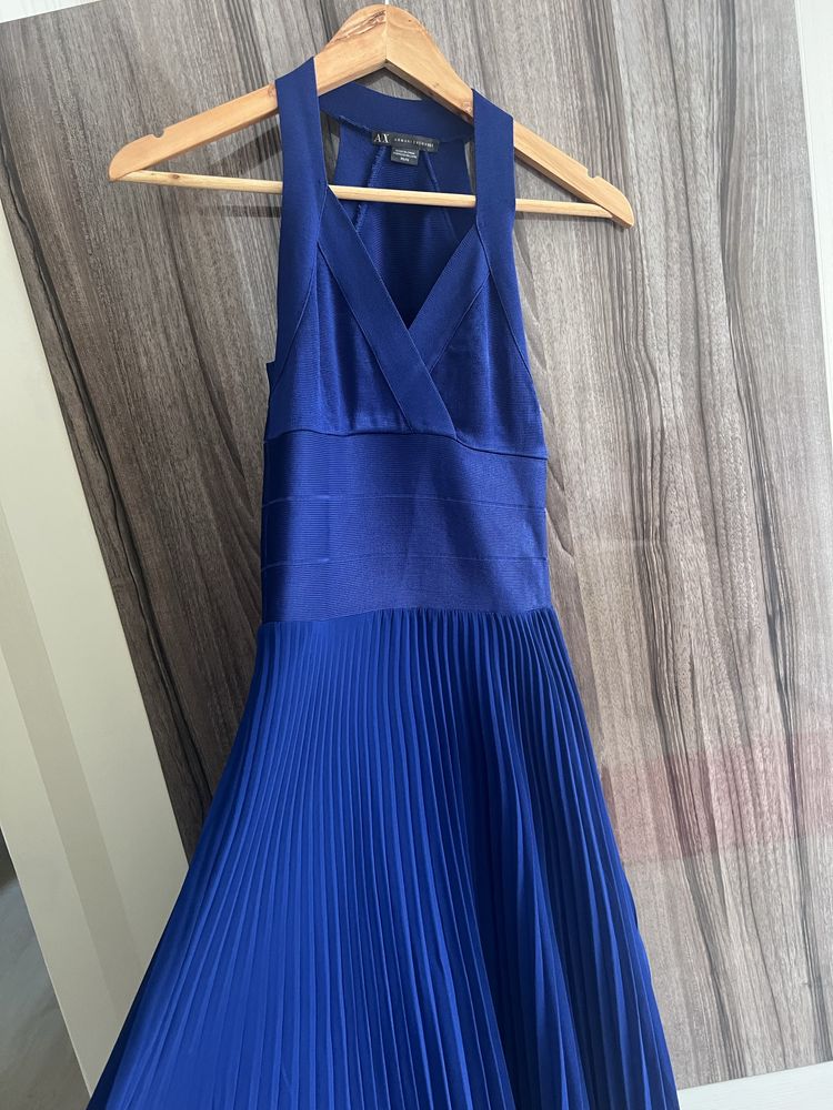 Динное платье Armani Exchange. Xxs/Xs.