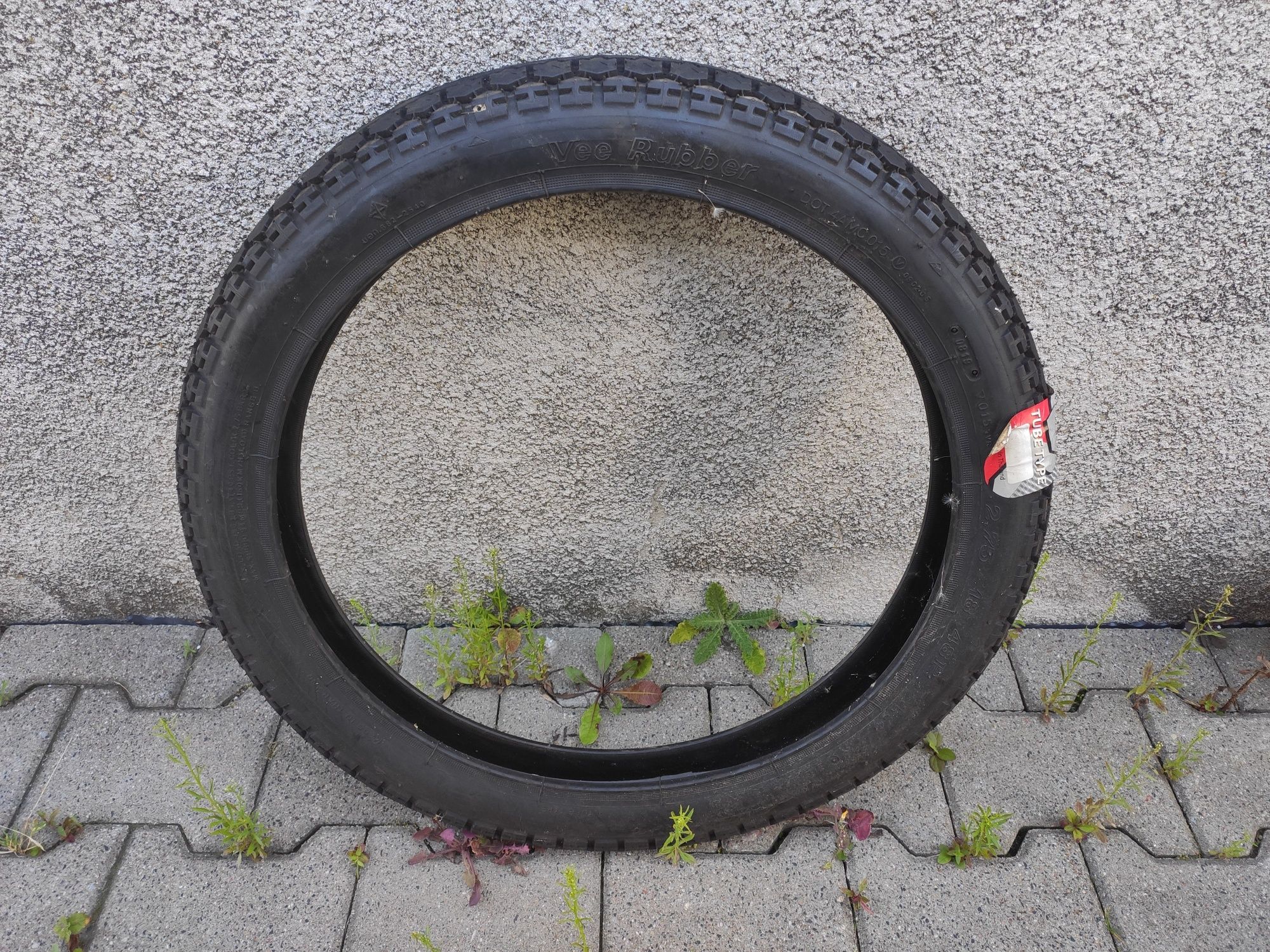 Vee Runner opona 2.75x18 MZ przód nowa