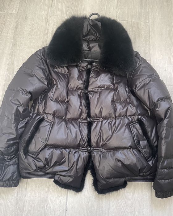 Пуховик куртка чорний з натуральним хутром