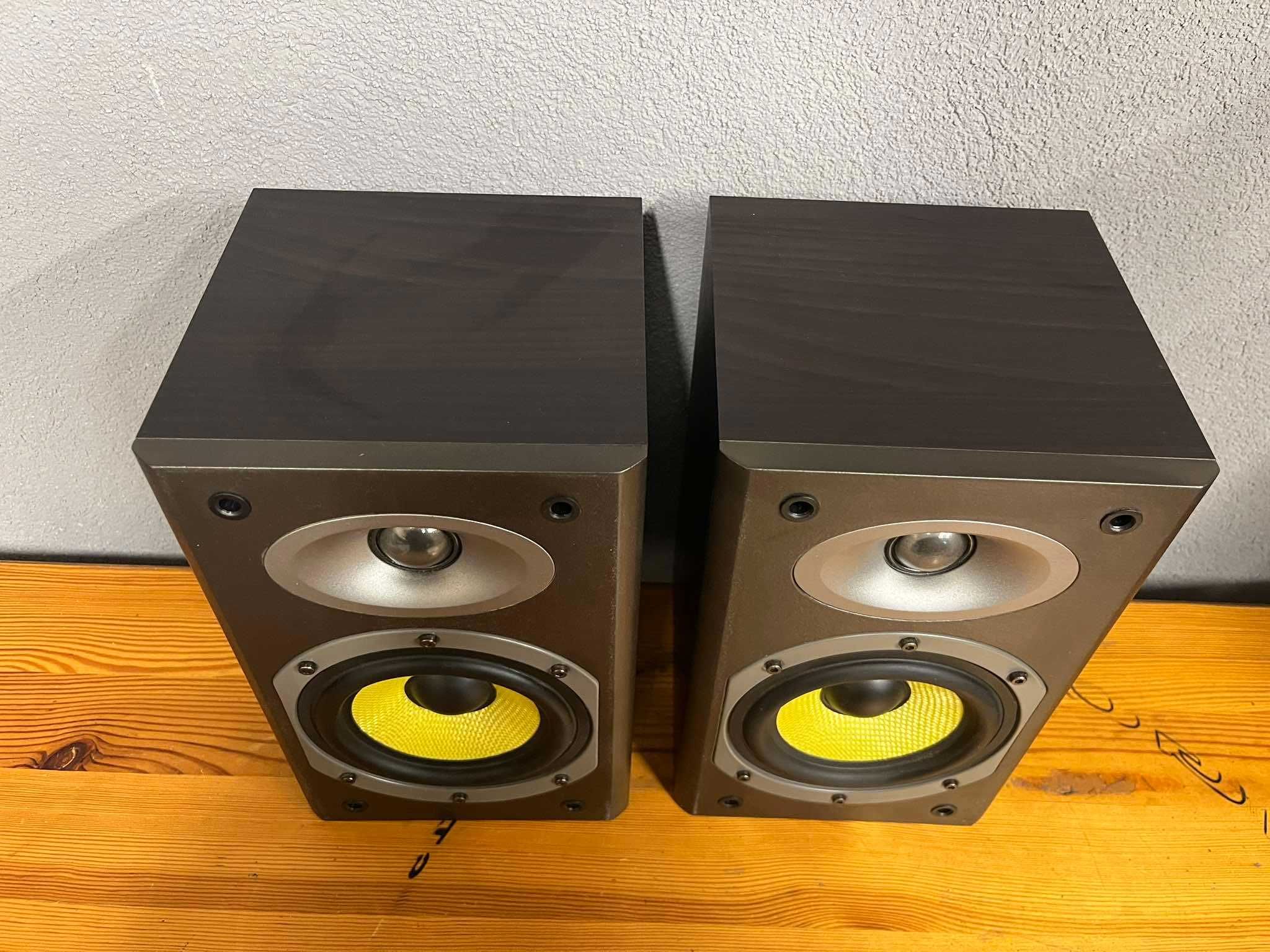 Kolumny Surround M-Audio HTS900
