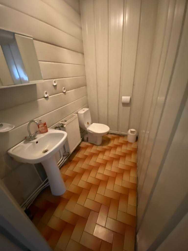 Pawilon biurowo mieszkalny. Powierzchnia 75 m2.