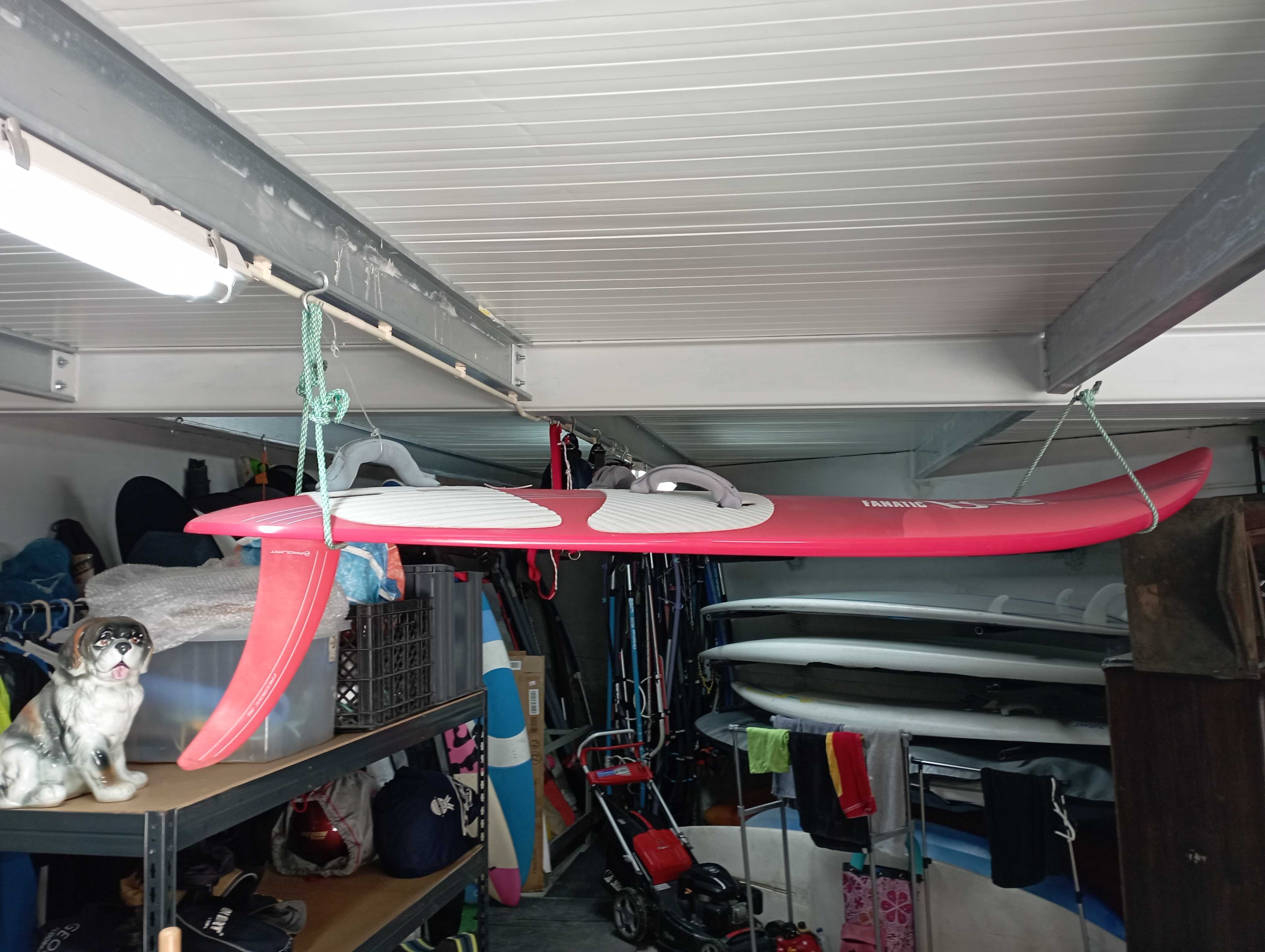 Prancha de windsurf Fanatic Bee 84 L, impecável