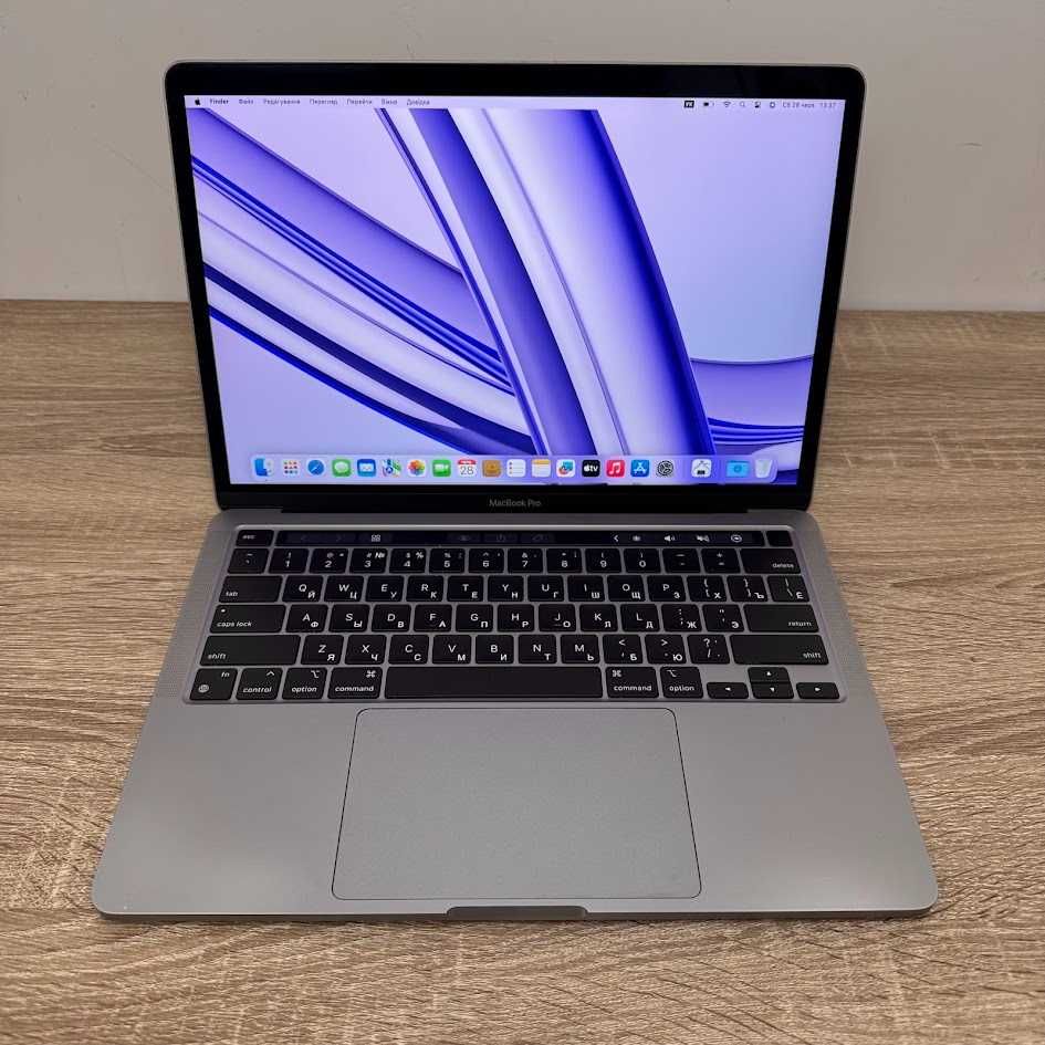 Apple MacBook Pro 2020 13" M1 / 8Gb / SSD 256Gb (код: M0633)