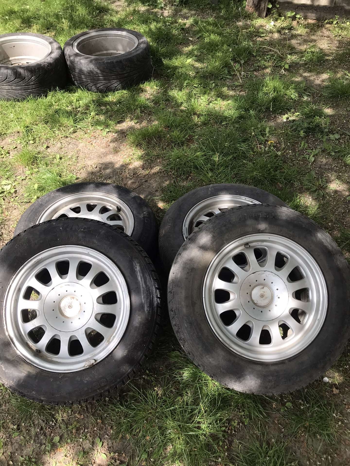Продам колеса BMW 15,205,65