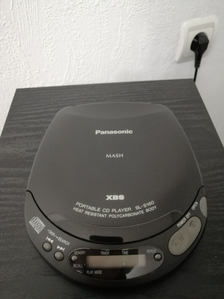 CD плеер Panasonic SL-S 160 под востановление.