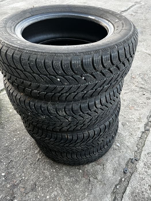 Opony zimowe Debica 195/65/15