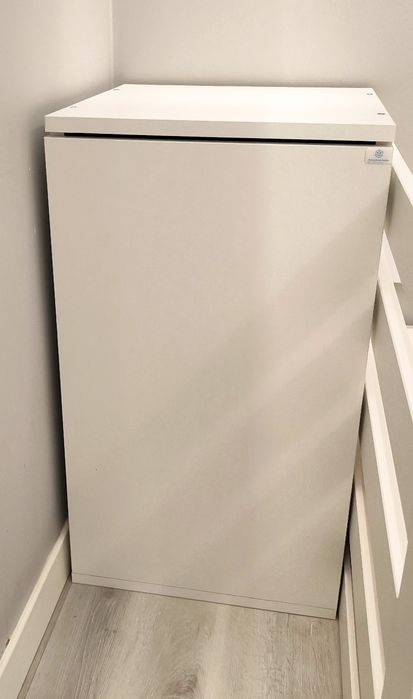 Zestaw mebli do pokoju dziecięcego.