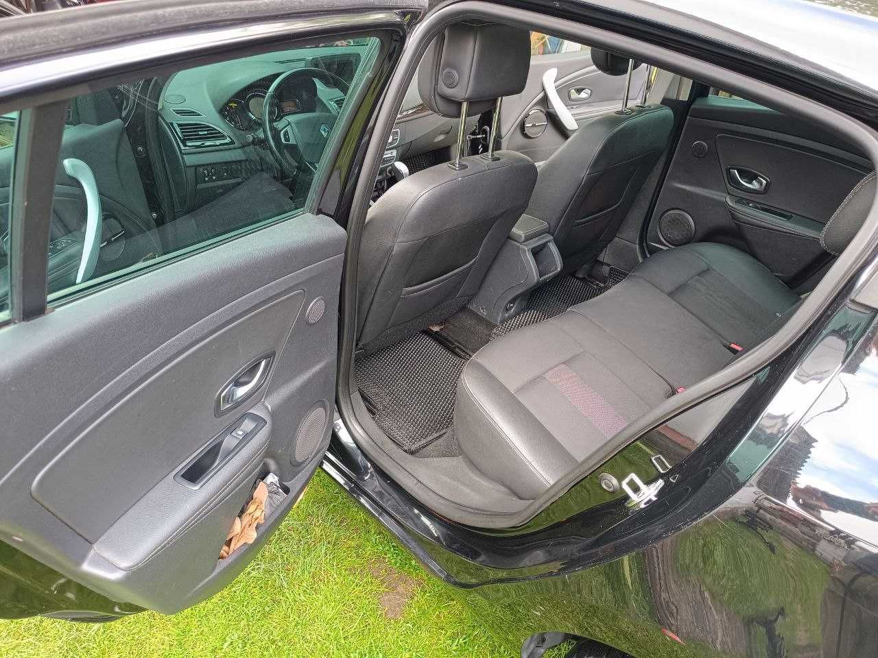 Renault Megane 2011 BOSE