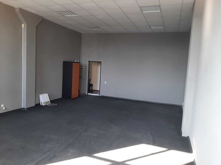 Своё помещение под коммерцию. 60 кв.м. Чичерина 21.