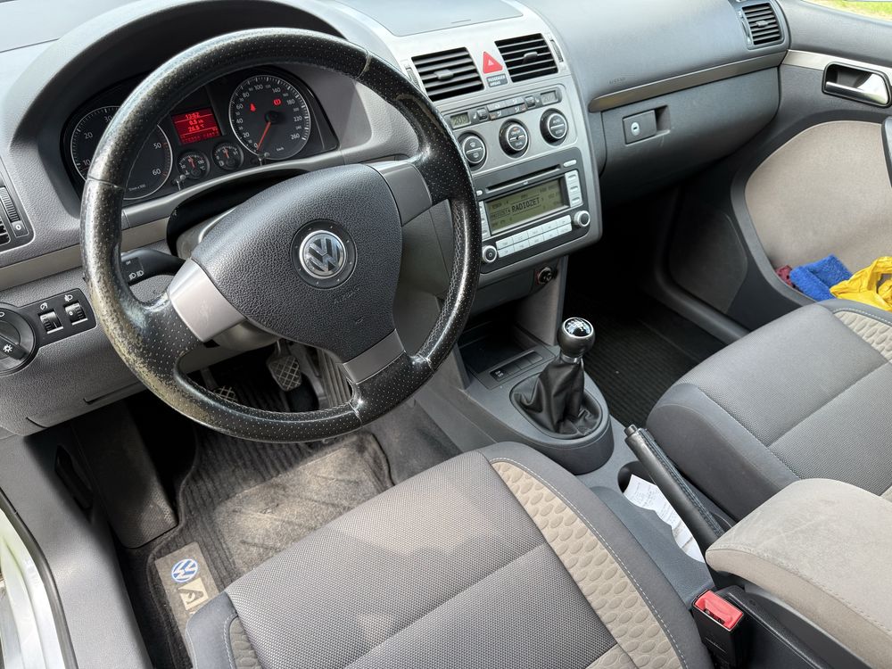 Vw touran cross tdi zamiana