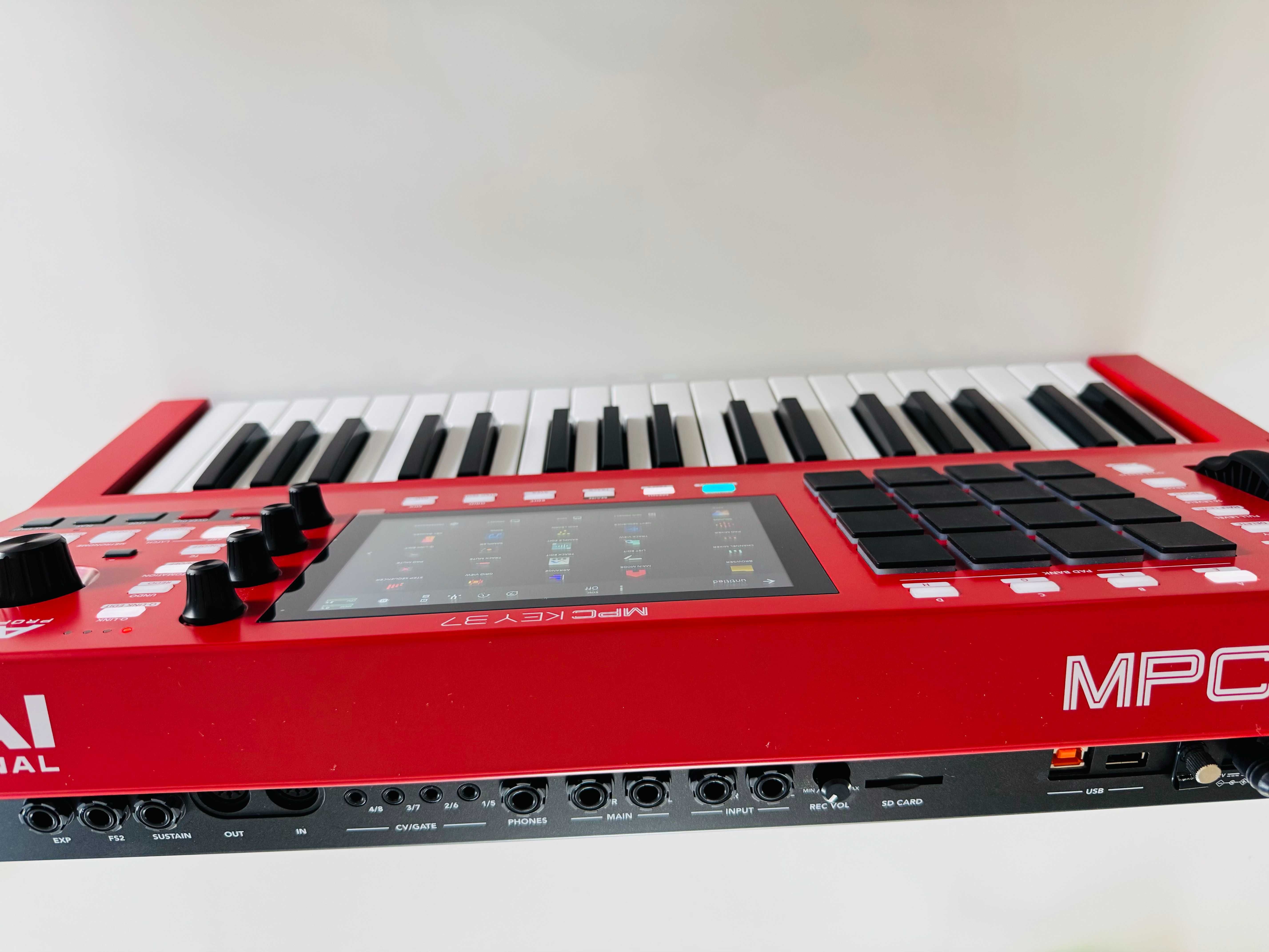 MPC Key 37 – Novo – teclado & loopstation