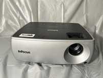 Proektor Infocus