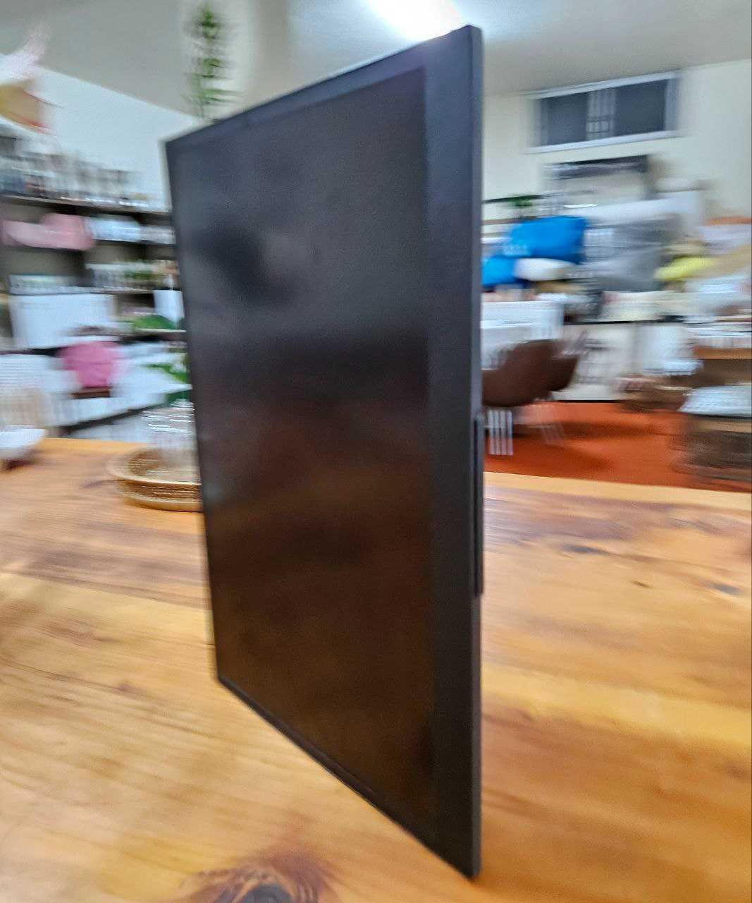 Monitor Portátil 15" 4K Usado em Ótimo Estado