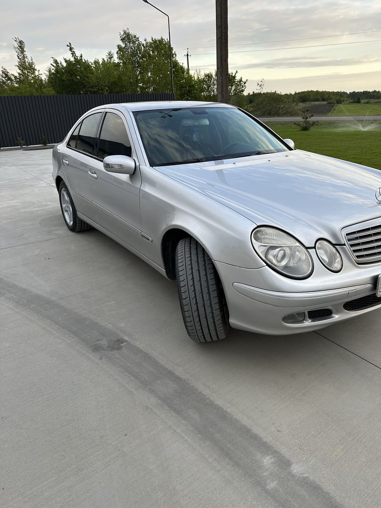 Мерседес е220 w211 2.2cdi
