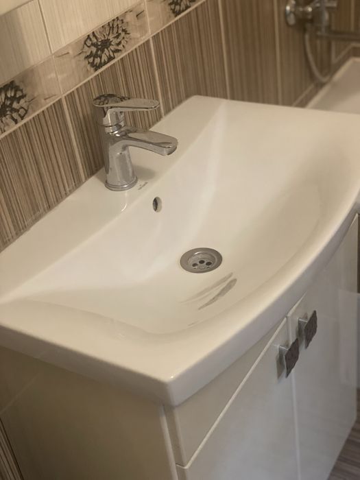 Продаю на ванну гарнитур в комплекте