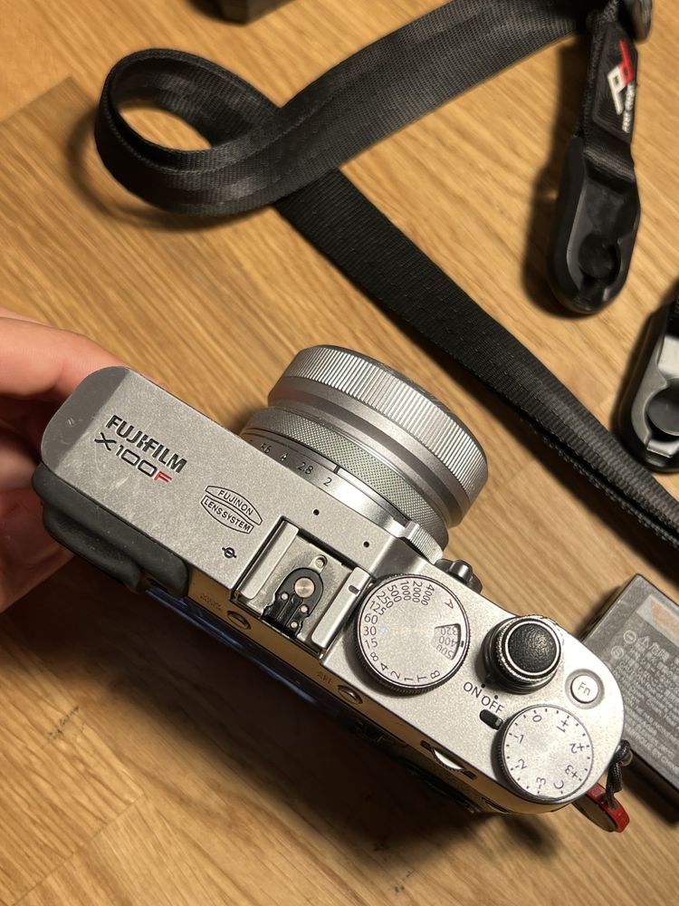 Fujifilm X100F.