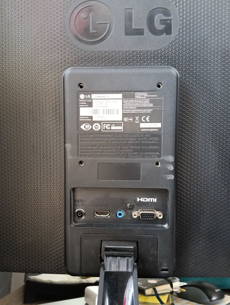Monitor LG praktycznie nowy