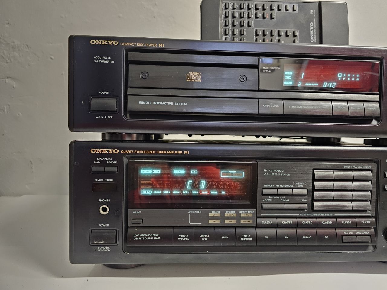 Pilot! Amplituner Onkyo TX-7830/ Odtwarzacz CD Onkyo DX -6810