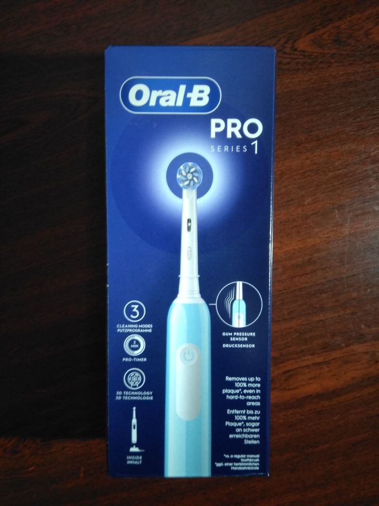 Електрична зубна щітка Oral-B  Pro Series 1