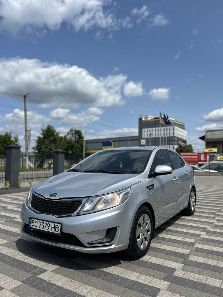 Продам Kia rio 3 2011р