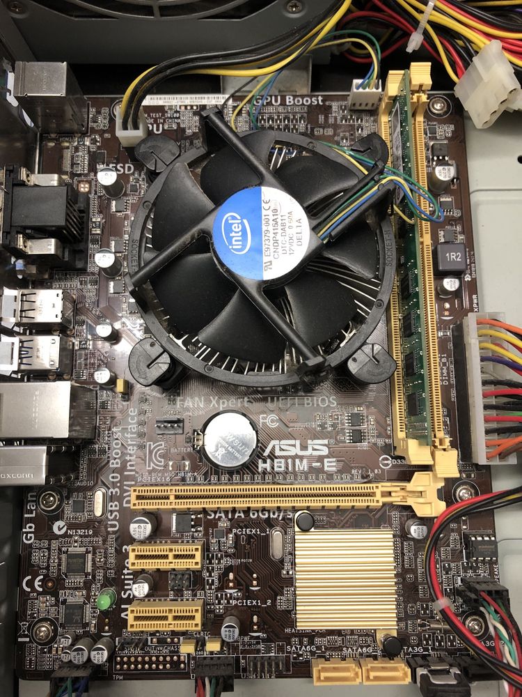 Материнская плата H55M core i3 2,93GHz s-1156