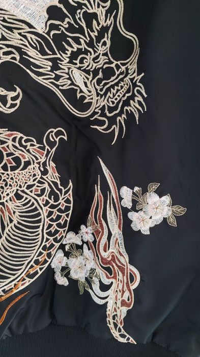 Kurtka bomberka haft