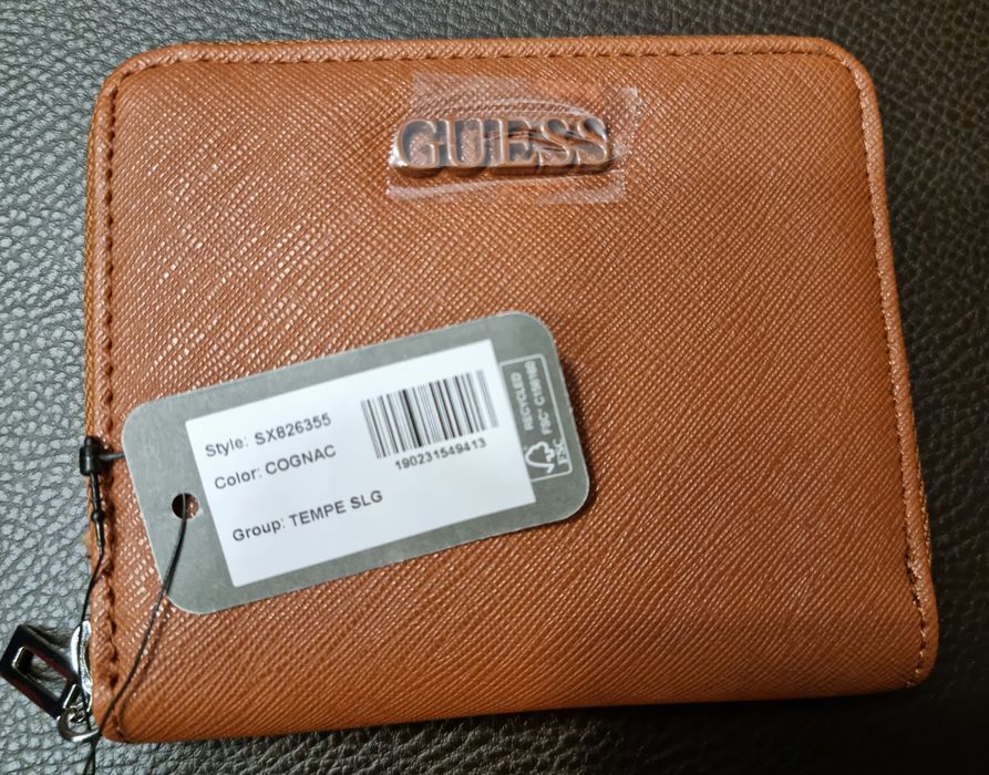 Guess portfel damski.