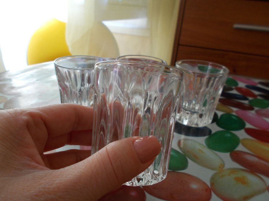 симпатичные стопки,4 штуки,торг