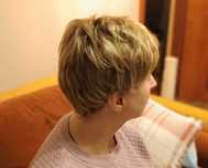 Peruka syntetyczna damska blond