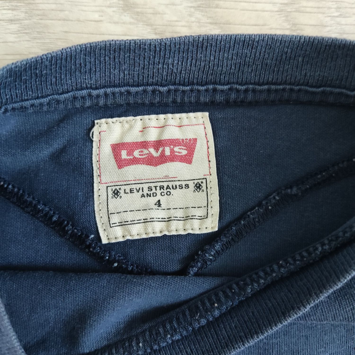T-shirts LEVI'S - tamanho: 4