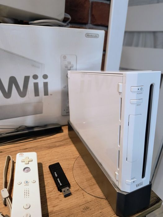 Przerobiona Nintendo Wii BOX 128GB USB Loader GX zestaw
