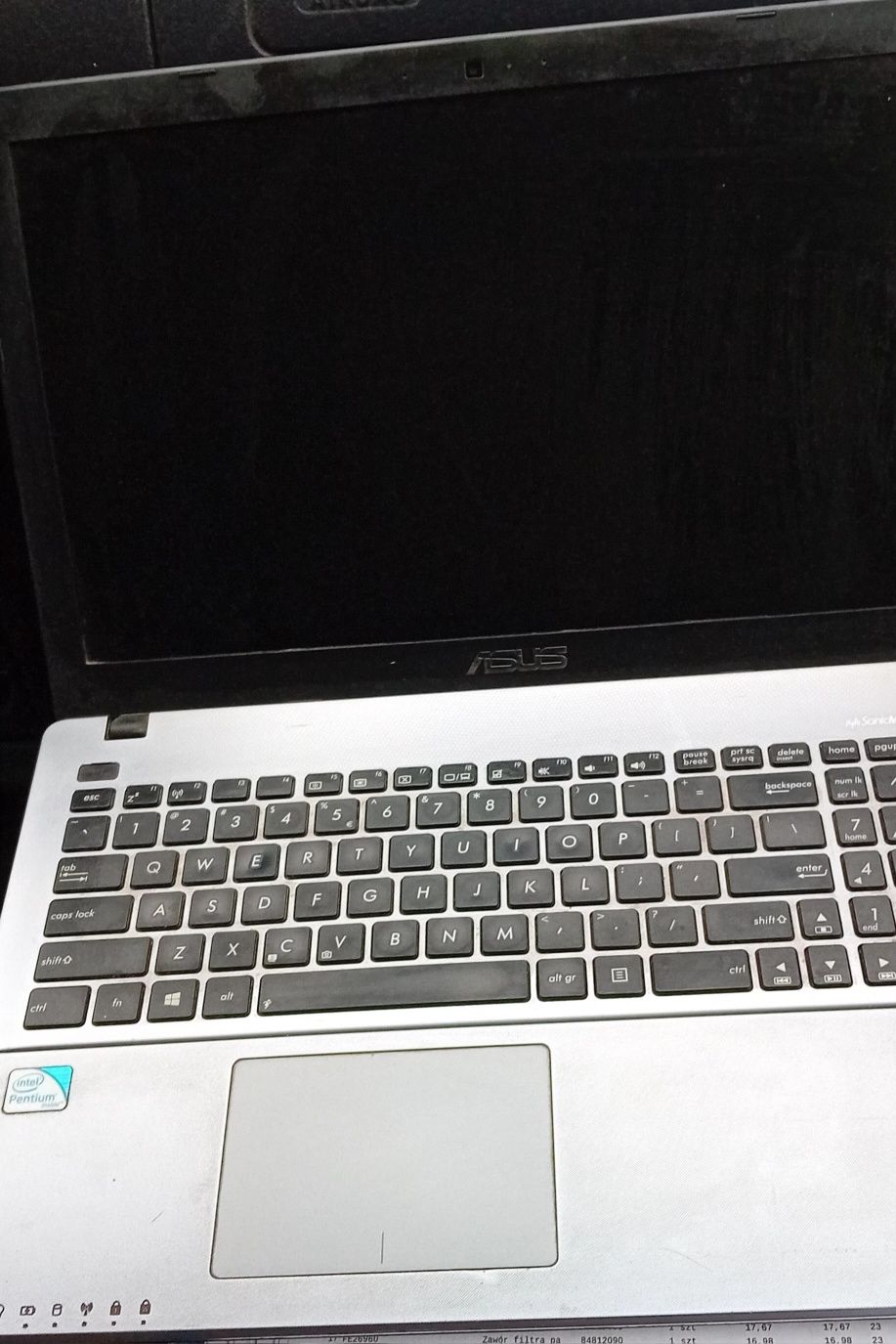 Laptop Asus x550c