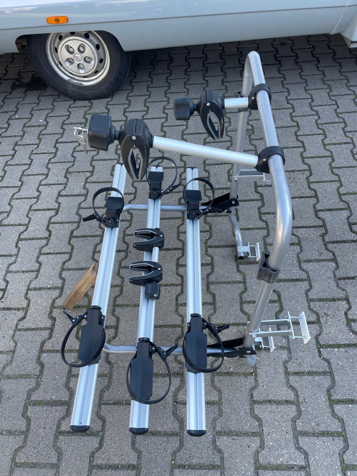 Bagażnik rowerowy na rowery do kampera, przyczepy, uchwyt