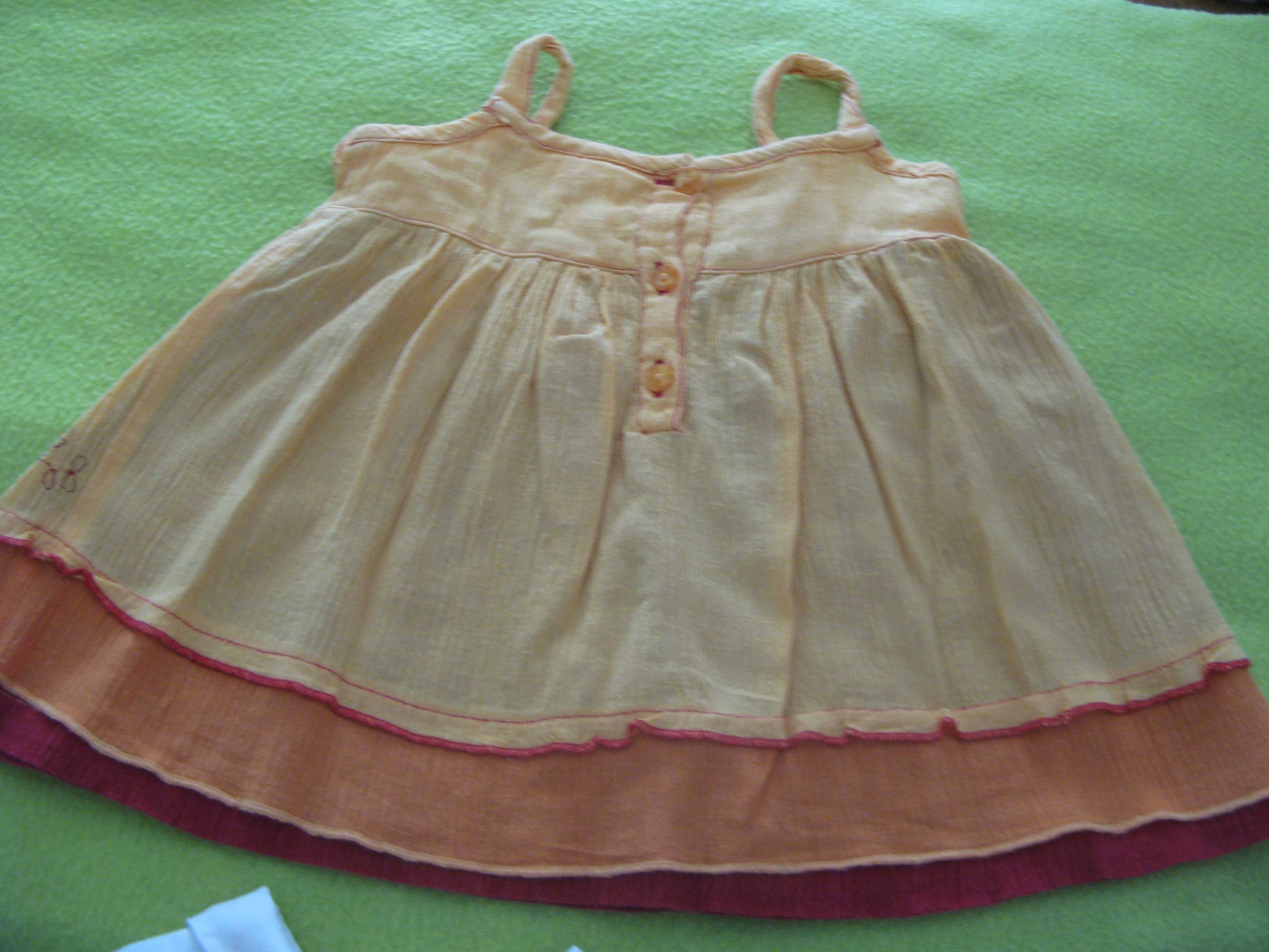 Roupa de bebé (menina) – 6 Meses