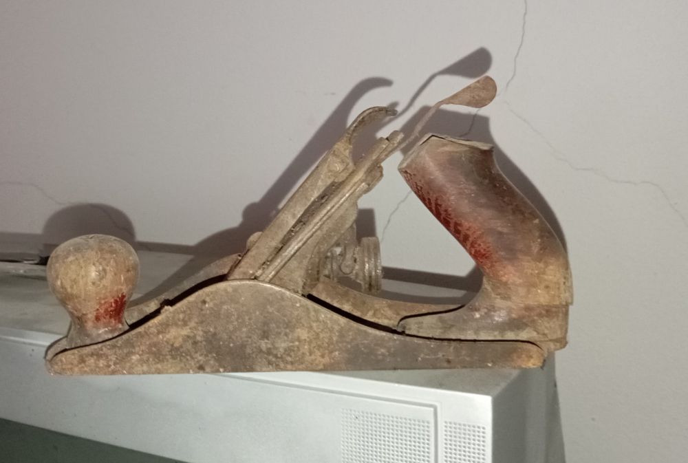 Plaina manual antiga